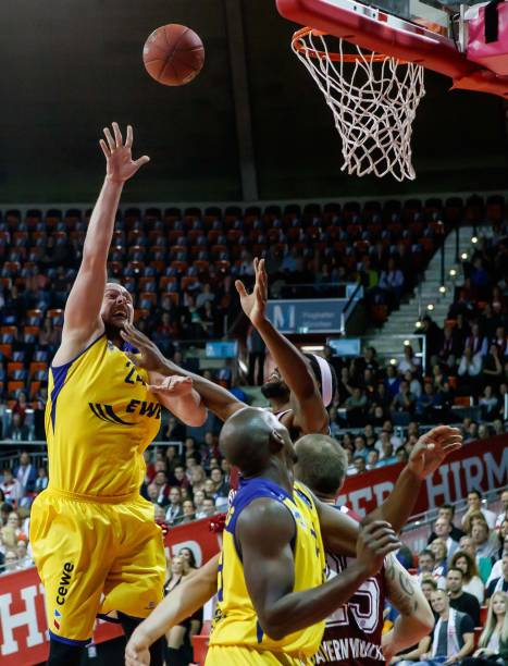 乓球的强大 乓球的强大