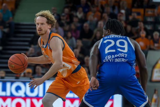 图片报:皇马有意拜仁后卫于帕梅卡诺,计划明夏免签他