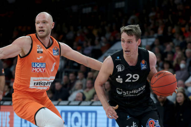 分轻松大胜 分轻松大胜